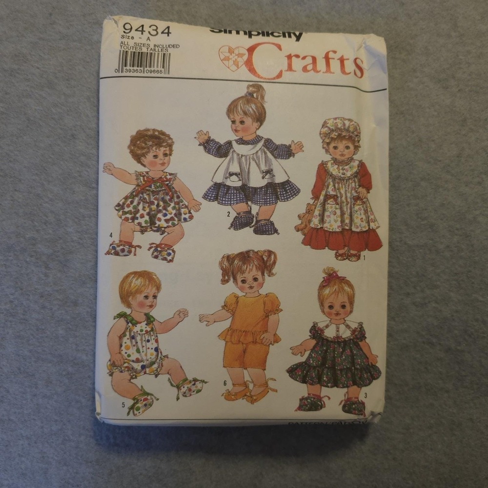 Simplicity 9434 Crafts‎ Doll Clothes Wardrobe Sewing Pattern All Sizes Uncut